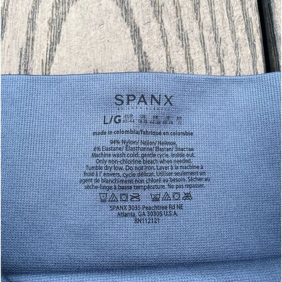 SPANX FL3515 Look At Me Now
Seamless Leggings Indigo Geo Size Large Blue Navy - Picture 7 of 12